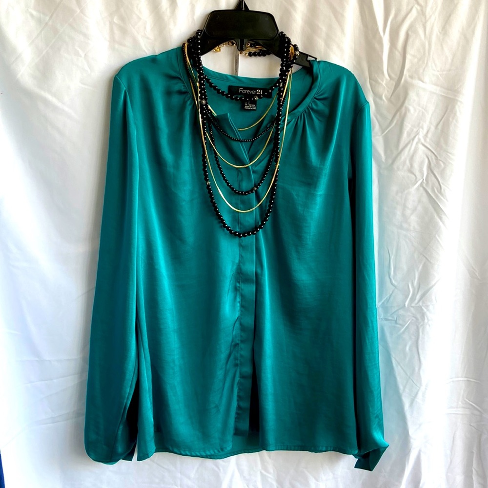 Green Forever 21 Top, Size Small, pre-owned